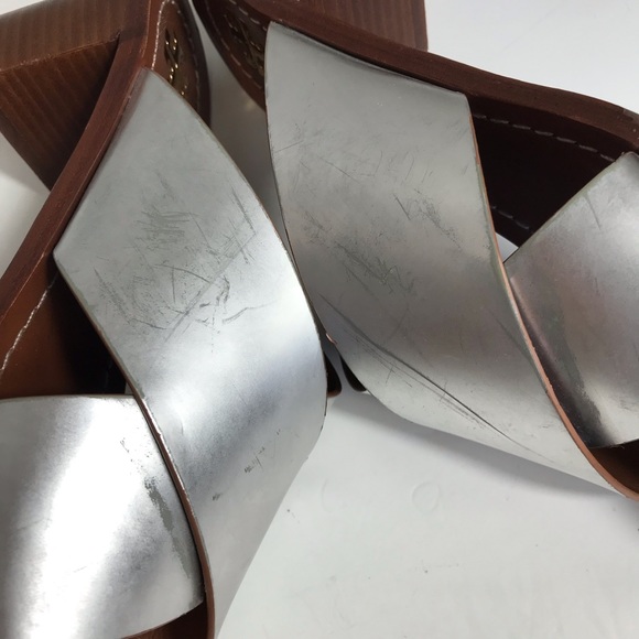 TORY BURCH Womens Mule Montrose Silver Metallic Cross Straps Sandals Size 9.5 M - Picture 4 of 8